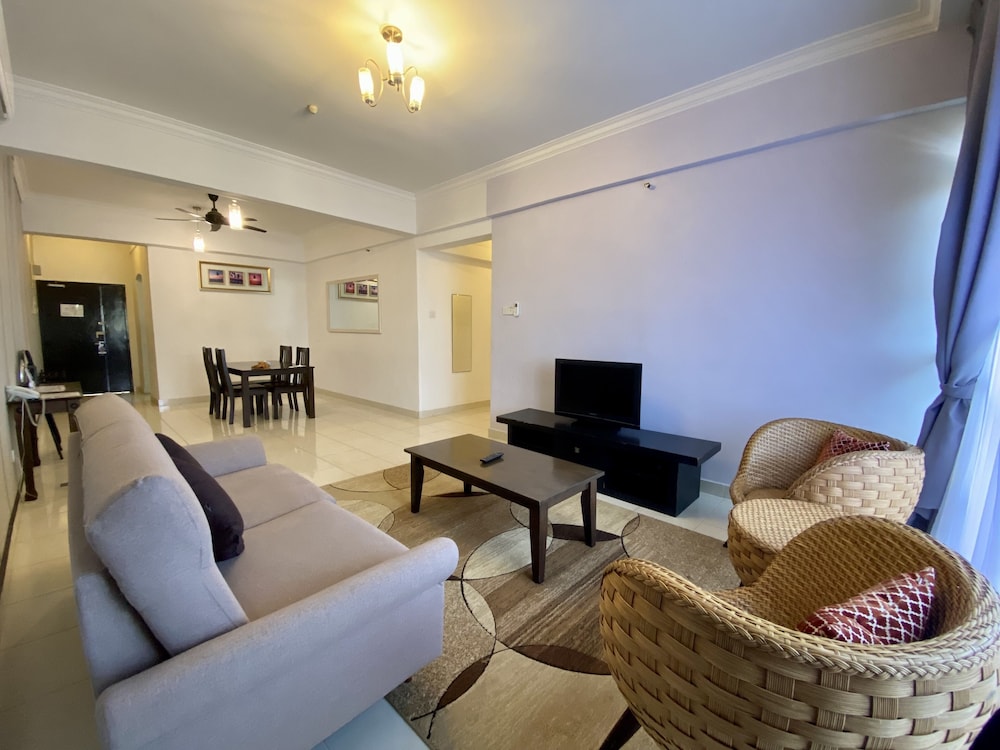 Sumai Hotel Apartment 38/58