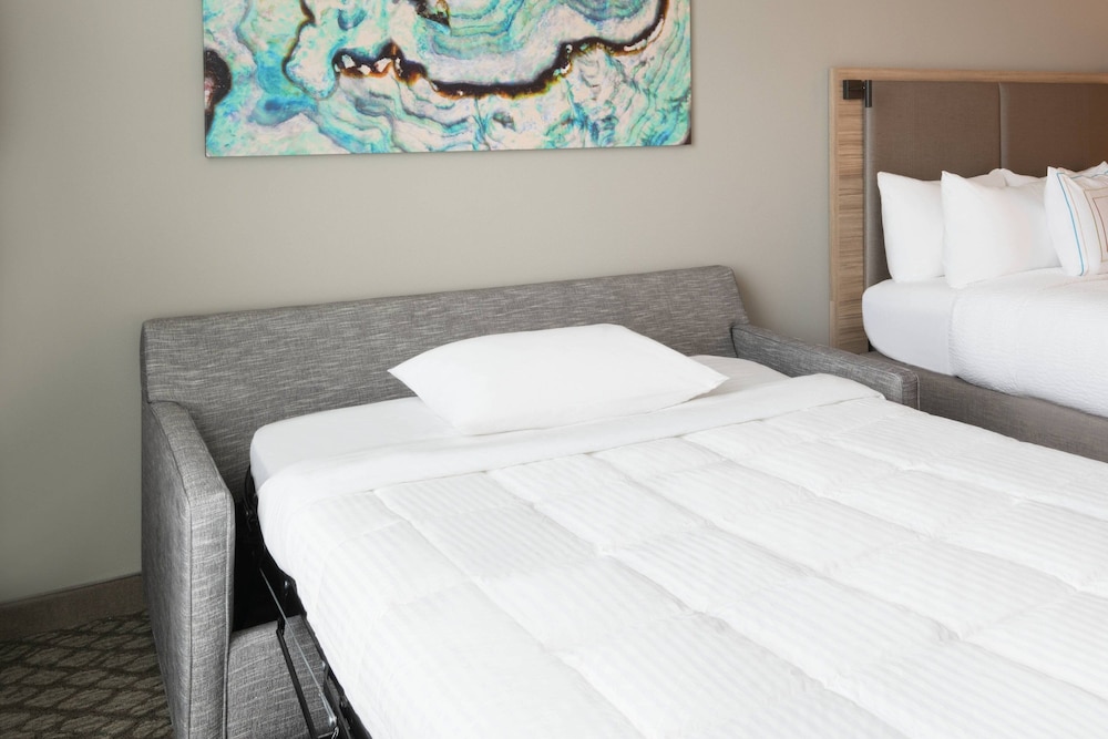 SpringHill Suites by Marriott Panama City Beach Beachfront 14/48