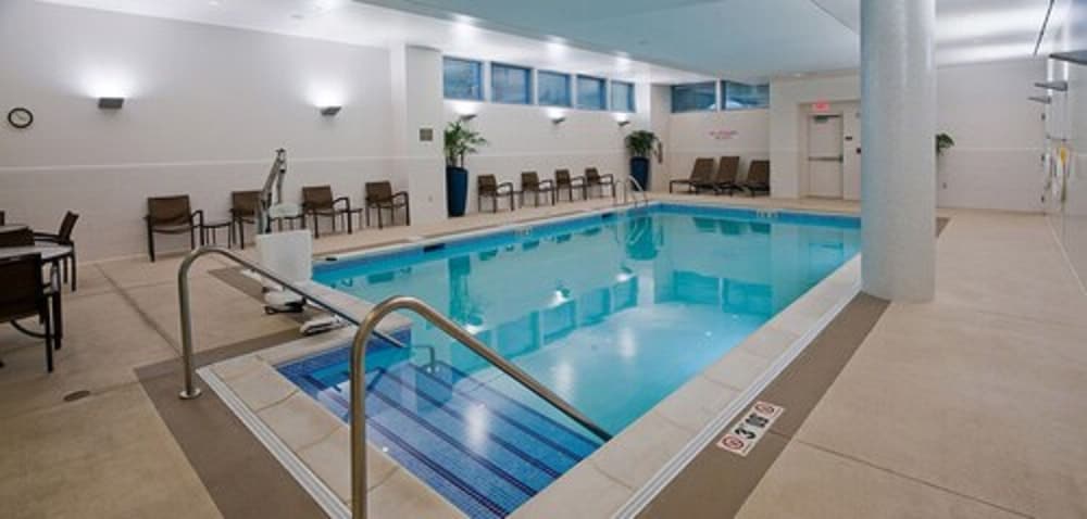 Hyatt Place Bloomington/Normal 34/56