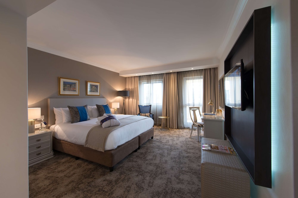 RADISSON BLU LE VENDOME-CAPE TOWN 11/33