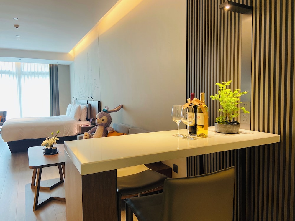 UrCove By Hyatt Shenzhen Futian CBD 41/46