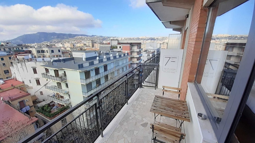 7th Floor Suite photo1