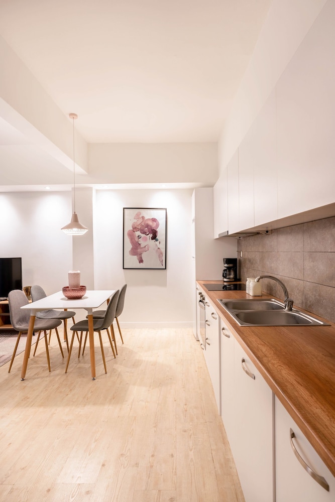 Athens Morum Apartments Formionos 40/50