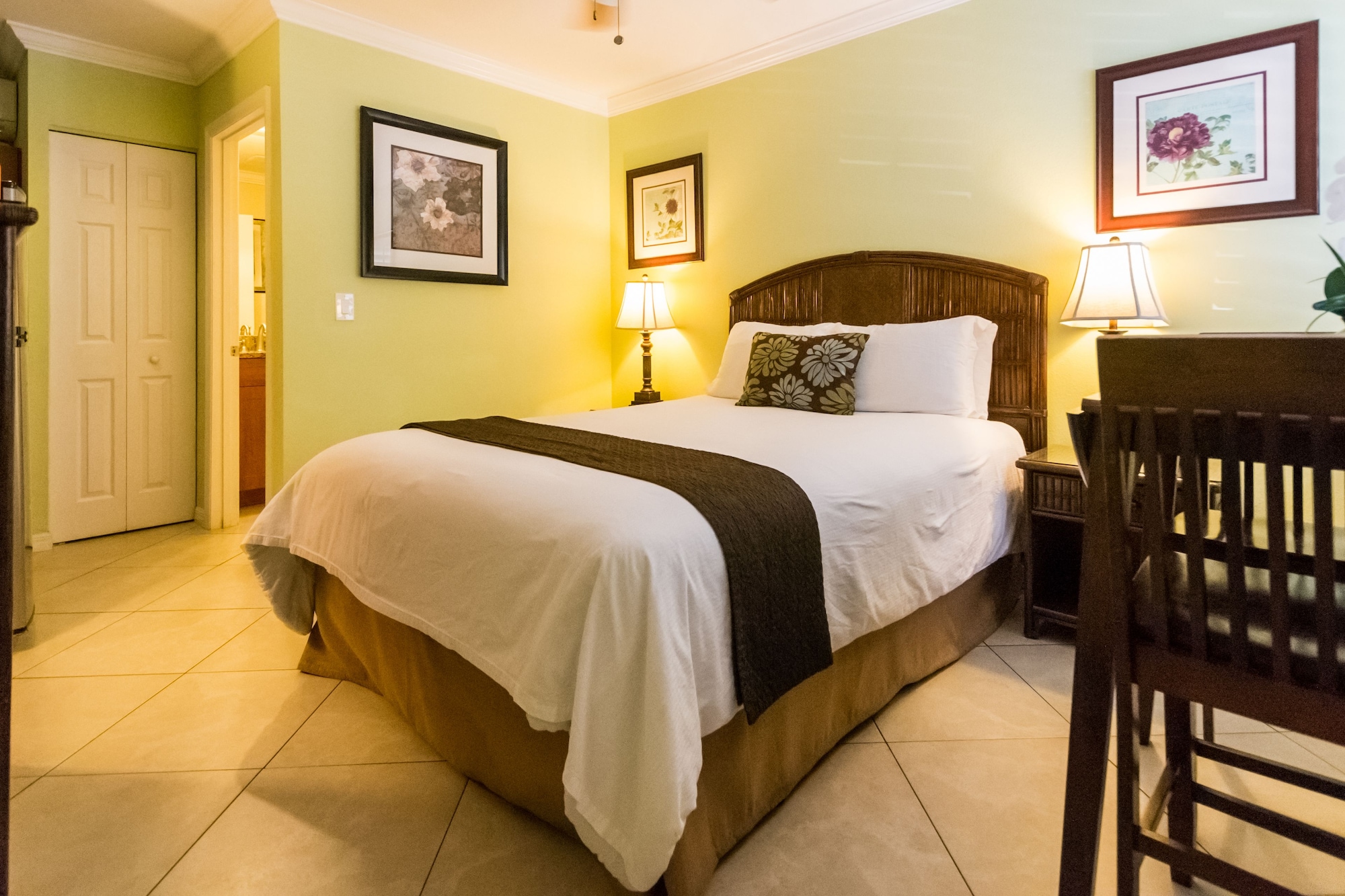استوديو مريح بسرير كوين