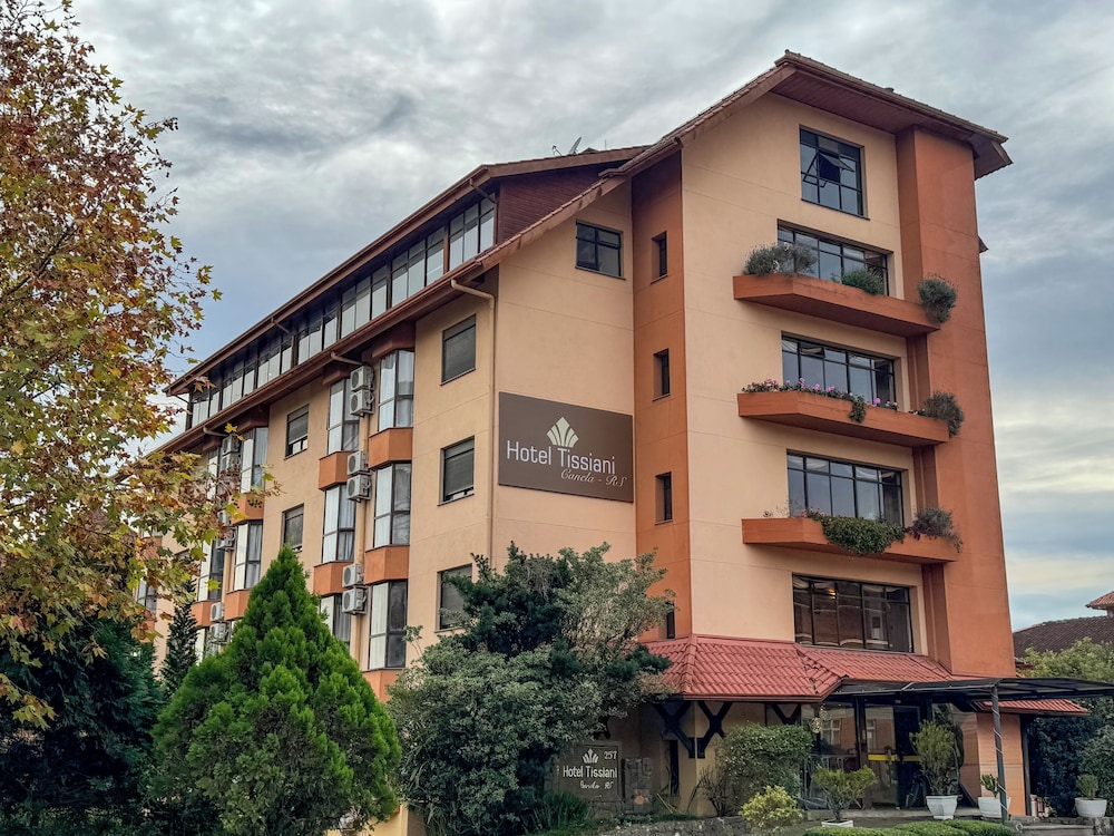 Hotel Tissiani Canela 3/75