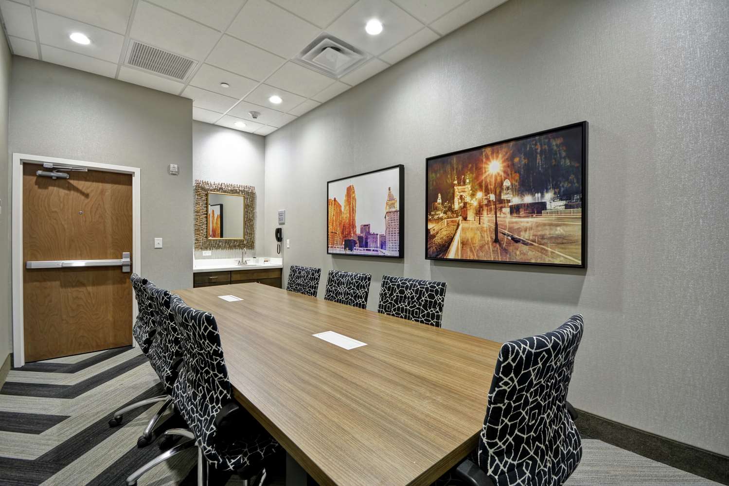 Hampton Inn Blue Ash Cincinnati Oh 33/35