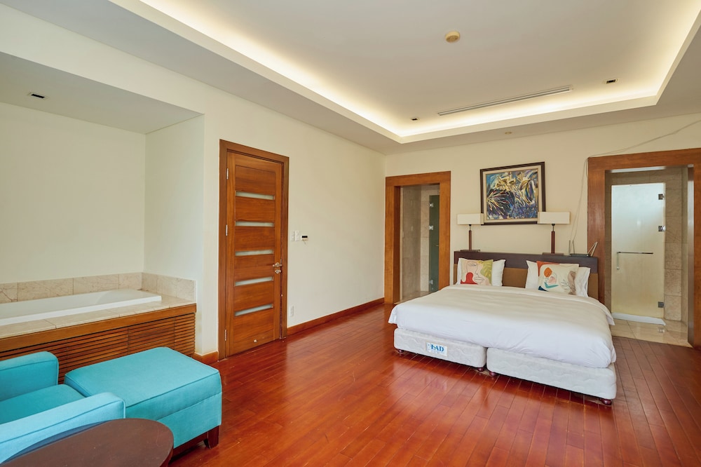 S - Ocean Luxury Villas Danang 11/50