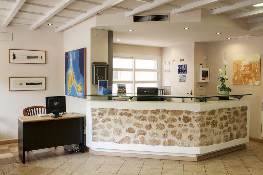 Hostal Residencia Voramar 9/54