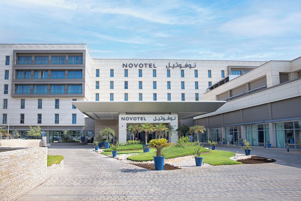 Novotel Muscat Airport 68/75