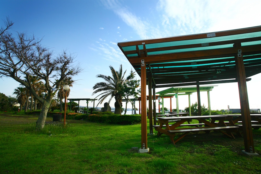 Jeju Tovice Condo Family 47/50