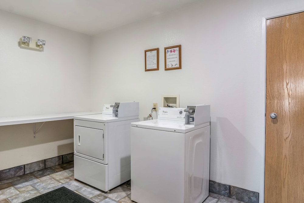 Motel6 Barkeyville, PA 34/41