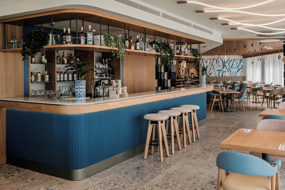 Courtyard by Marriott Sliema 35/50