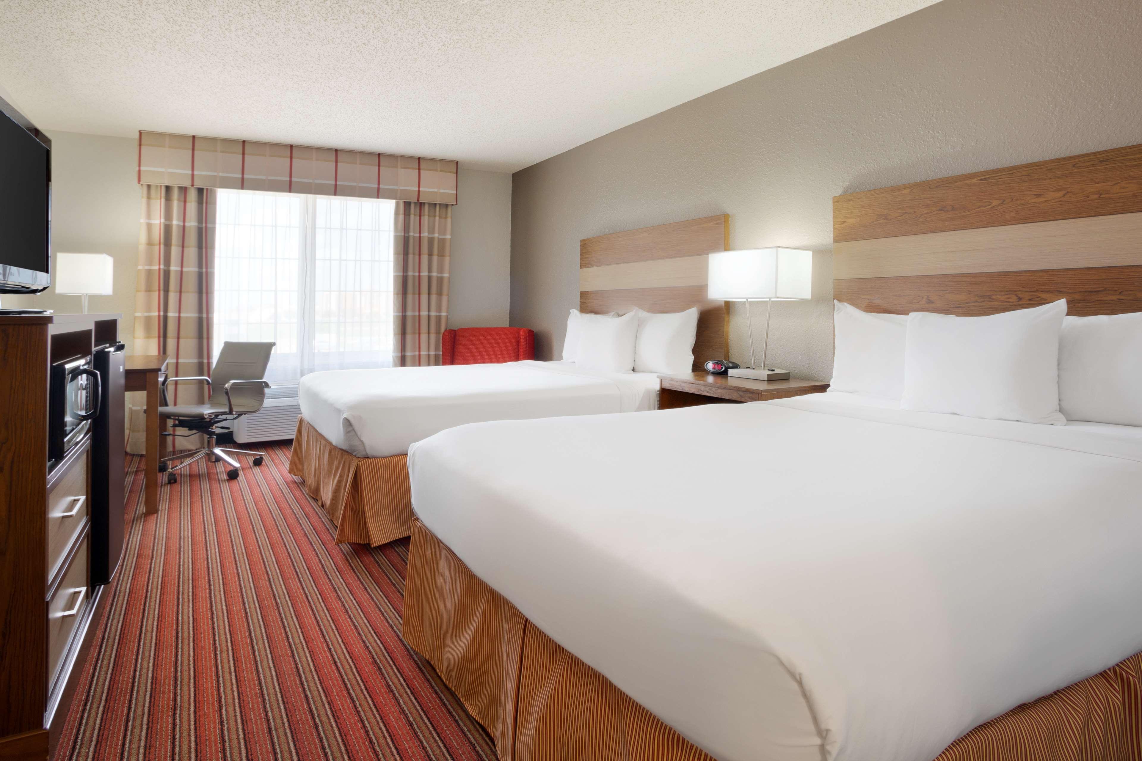 SUITE, 2 QUEEN BEDS