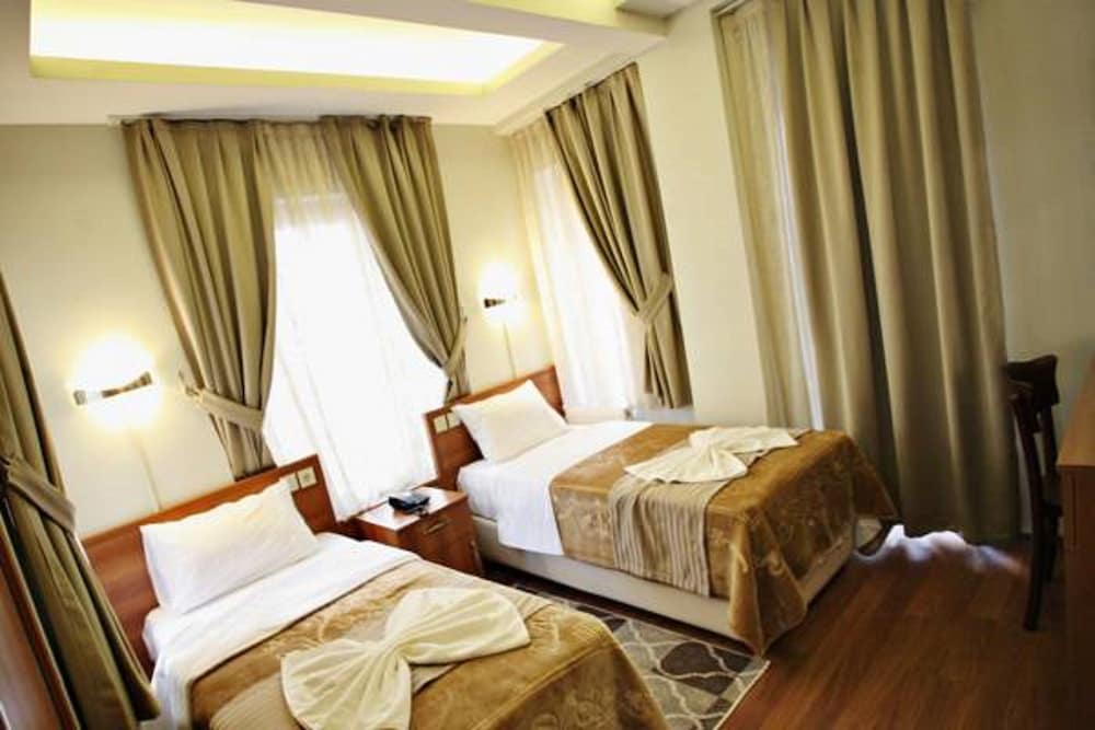 Taksim Palace Hotel 36/60