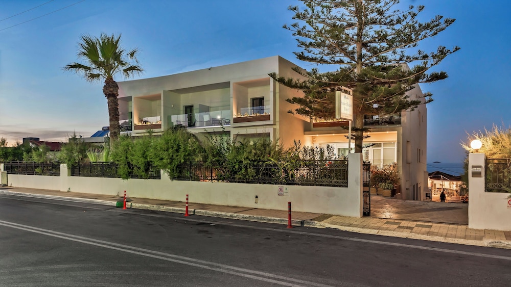 Sunset Beach Hotel 36/50