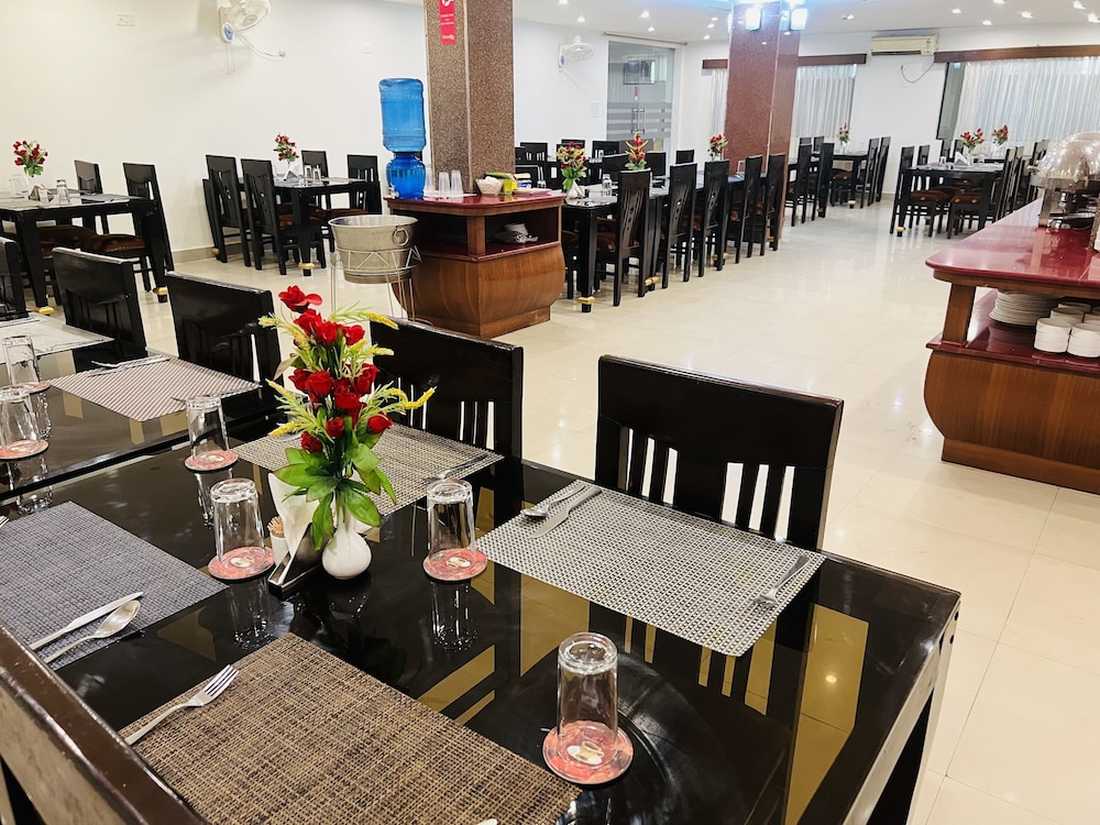 BODHGAYA REGENCY HOTEL 42/50