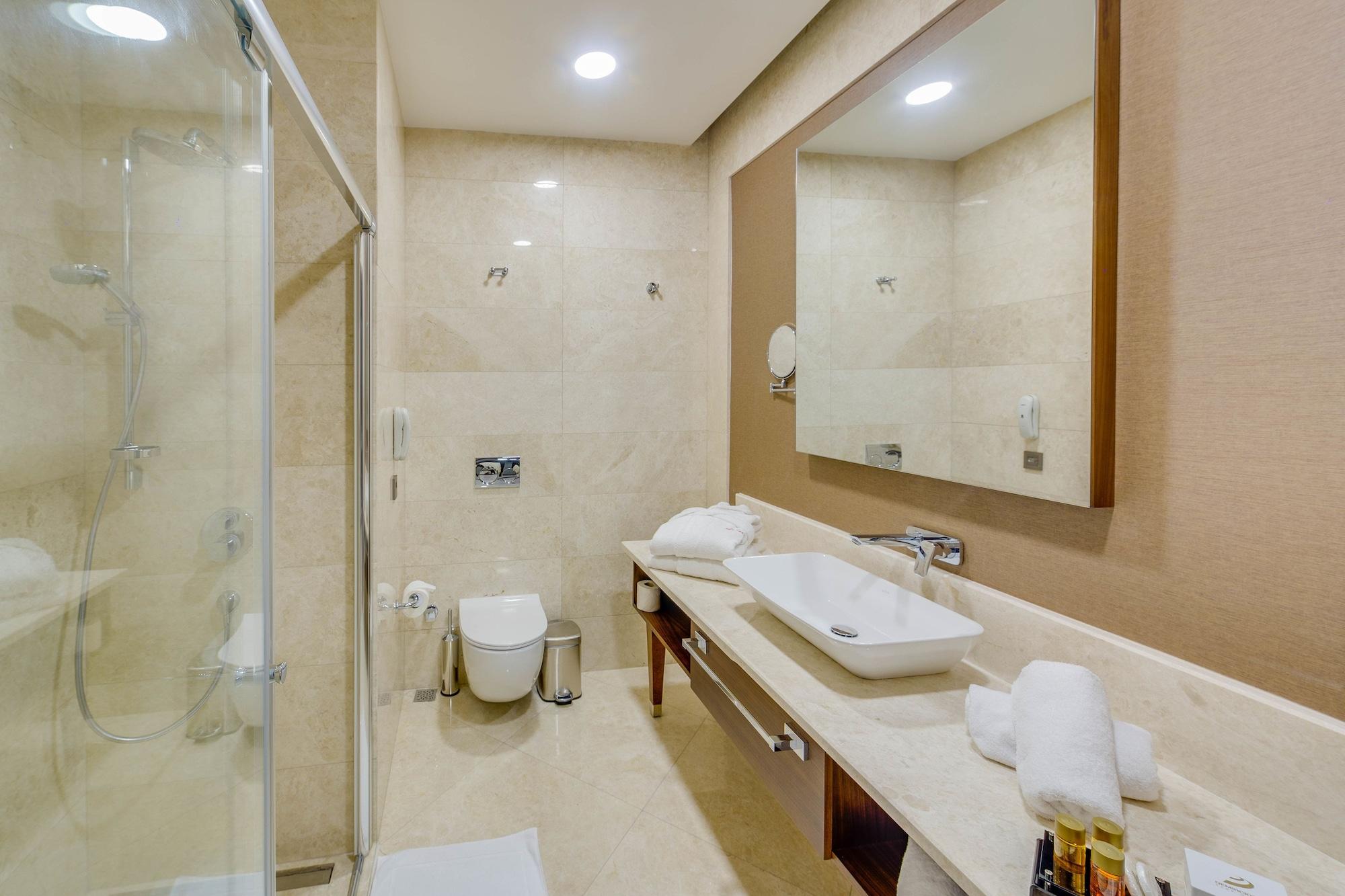 Demircioglu Park Hotel 76/78