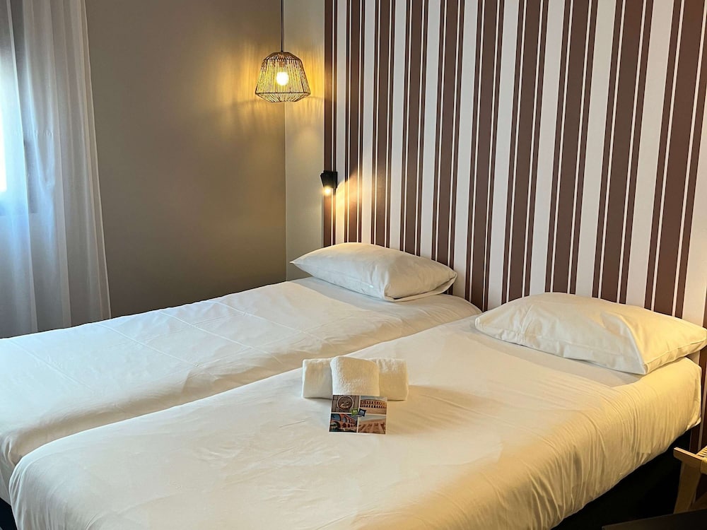 STANDARD, TWIN BEDS