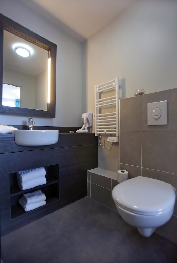 Appart City Confort Montpellier Ovalie 2 6/70