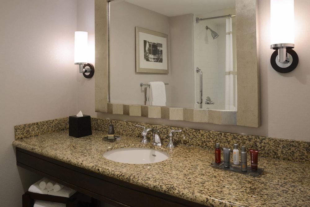 Newport News Marriott at City Center 12/62
