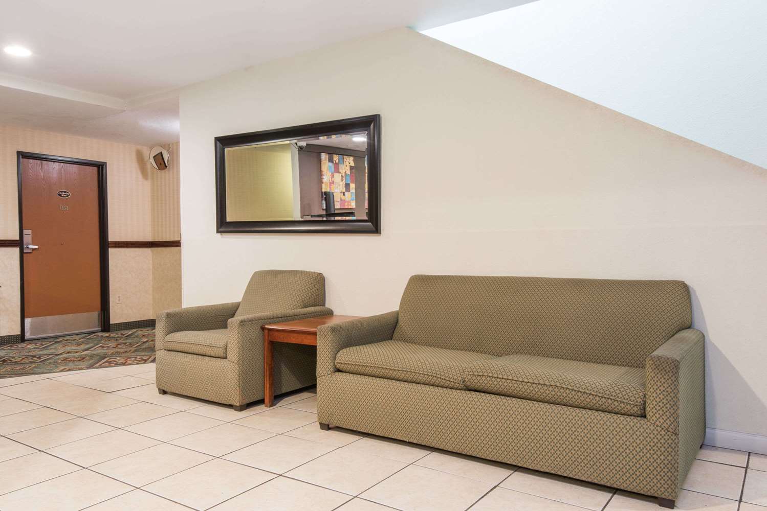 Knights Inn Gallup at 3208 W Hwy 66 13/16
