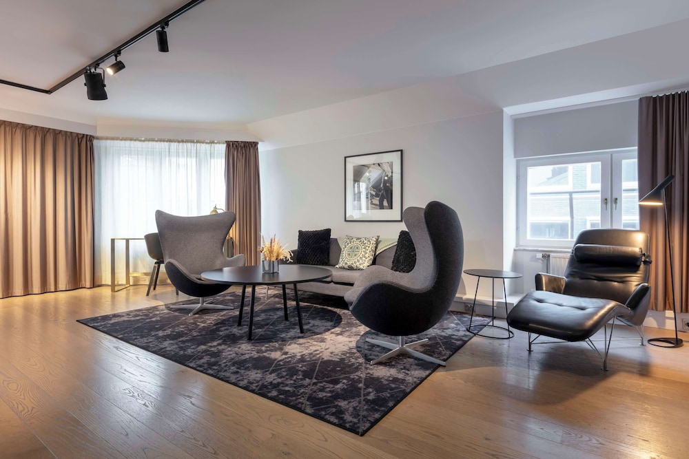 Radisson Blu Scandinavia 24/47