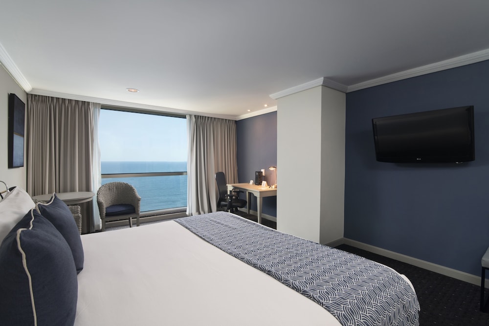 Superior, Triple, King Bed, Ocean Front، Catalonia Santo Domingo 2/8