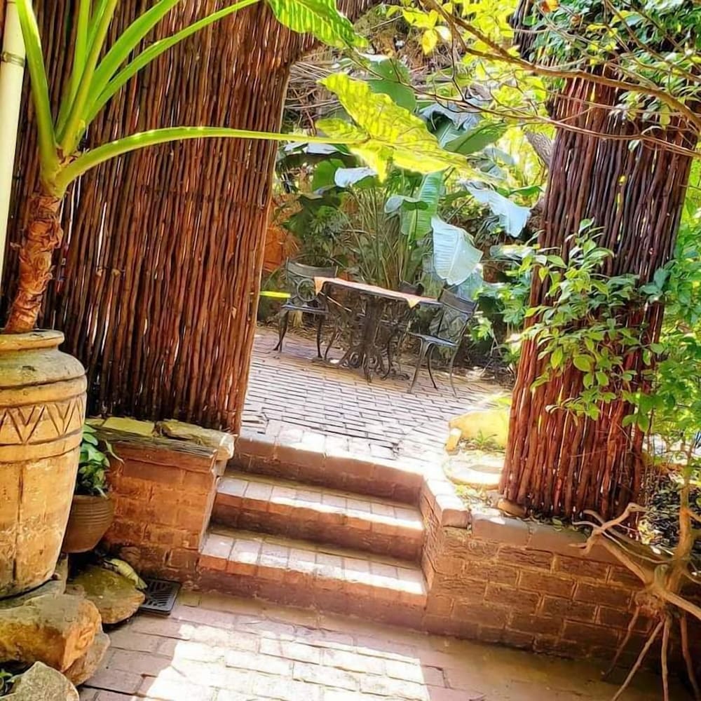 Breena Bnb Guest House 22/50