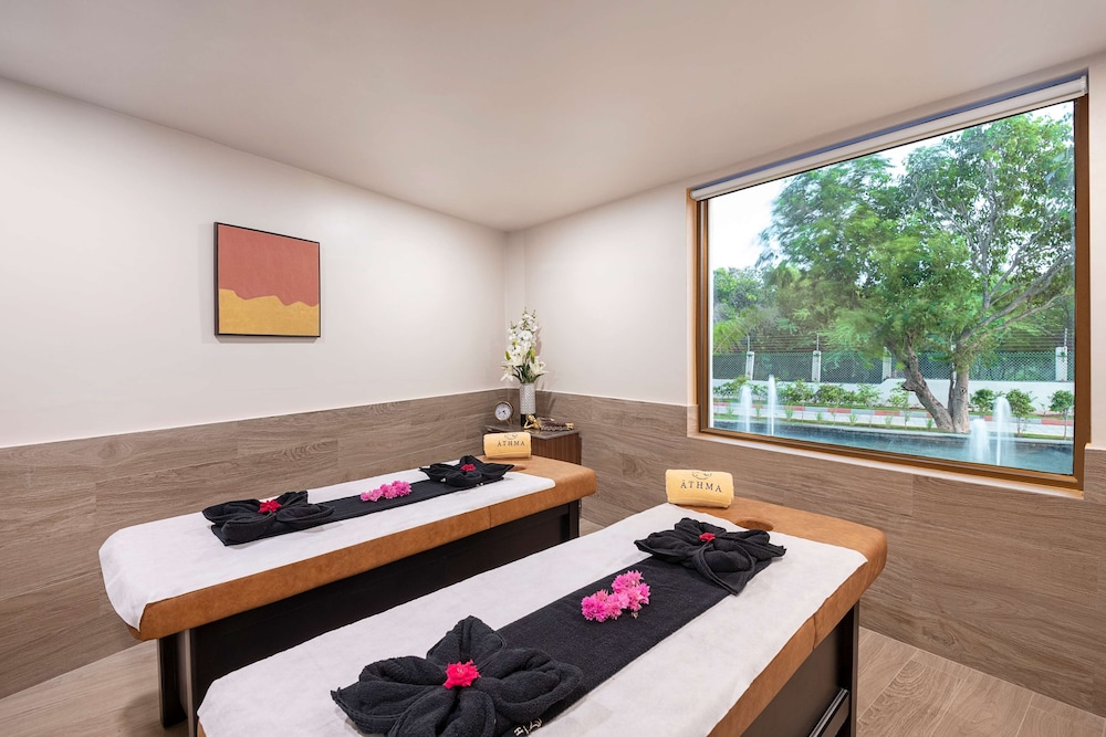 Radisson Blu Resort Visakhapatnam 17/47