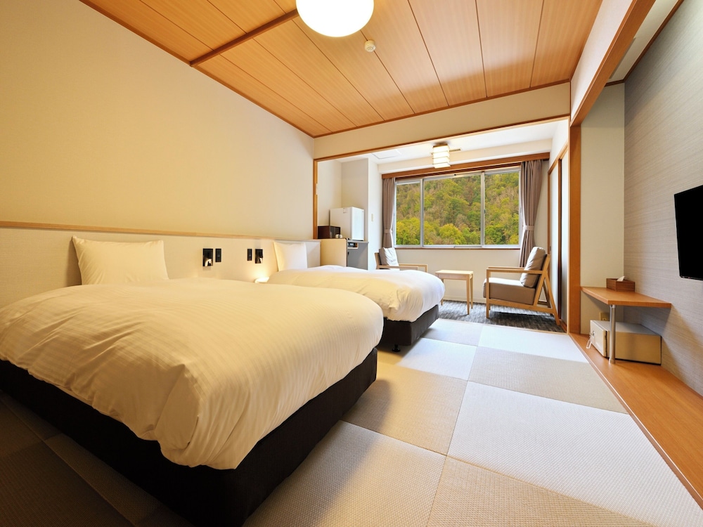 JAPANESE, MODERN, TWIN BEDS, TATAMI