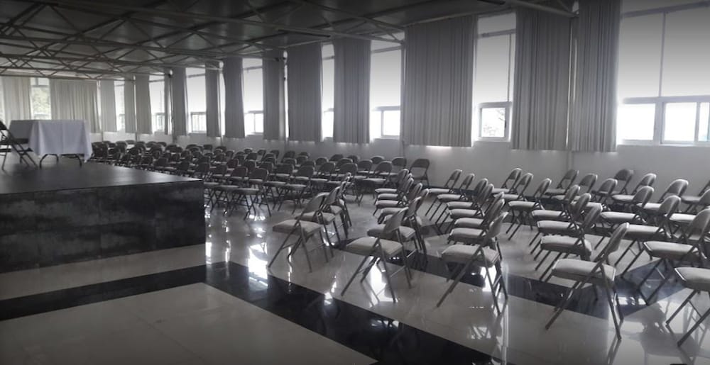 CEO Hotel Business Class 23/28