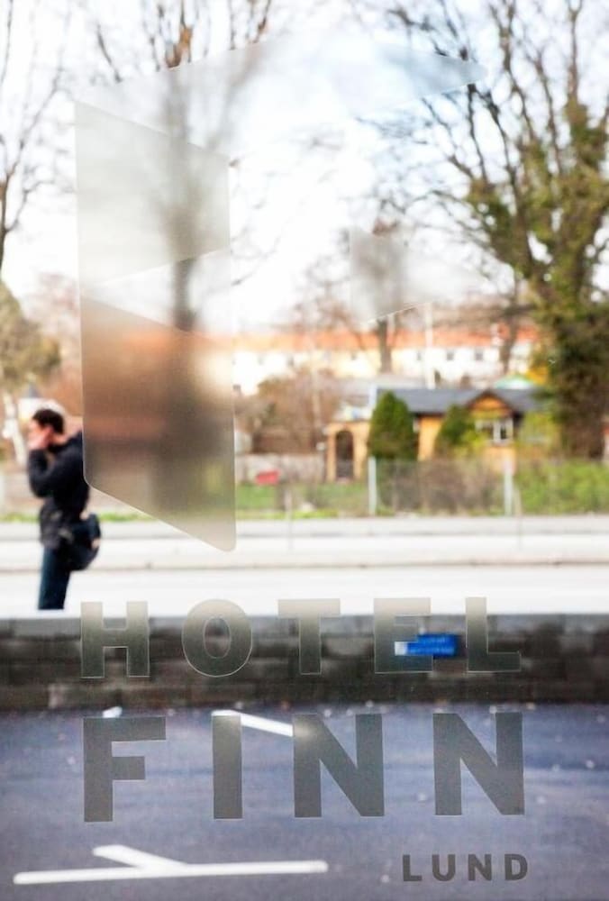 Finn Apartments 39/44