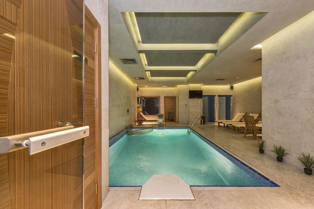 The Meretto Hotel Istanbul 40/66