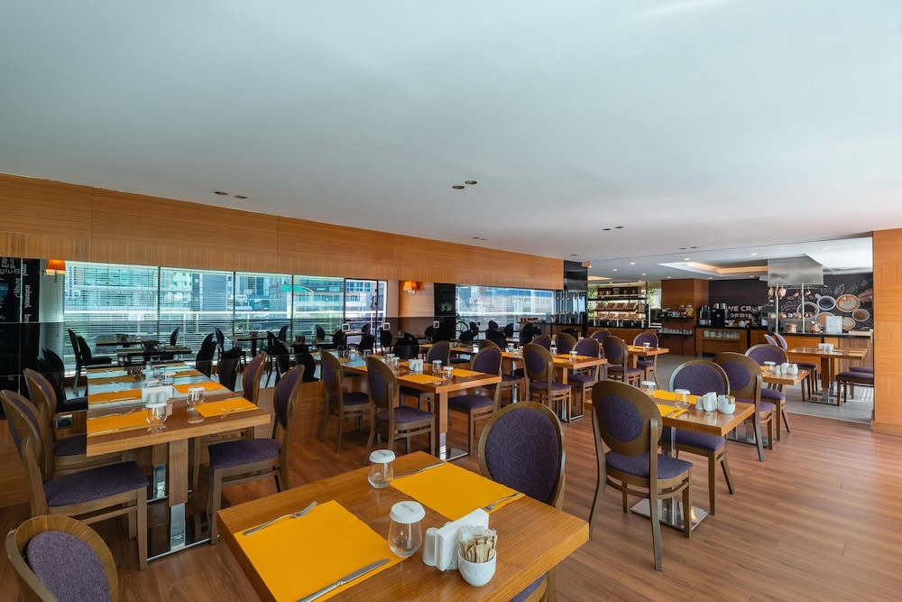 Park Inn By Radisson Istanbul Asia Kavacik 60/76