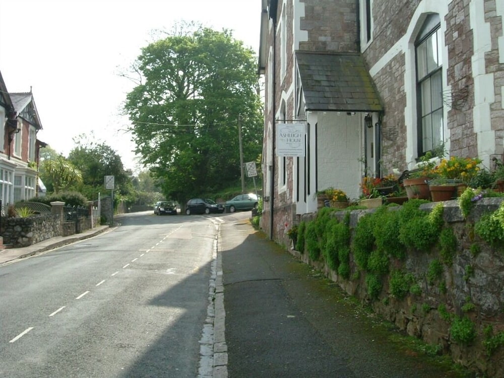 Ashleigh House 37/47