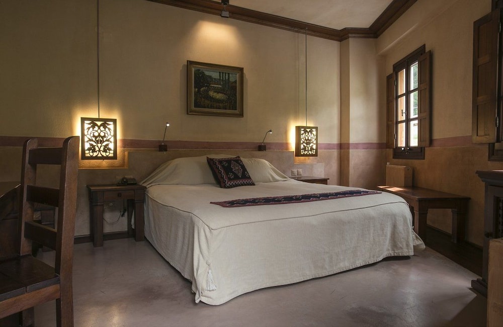 Katogi Averoff Hotel Vinery 5/45