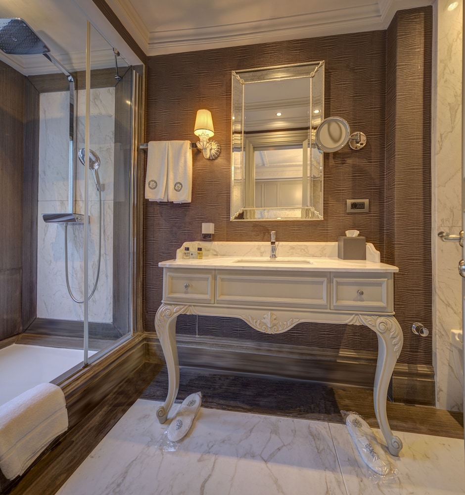 Mfb My Finest Bosphorus Hotel Tarabya 18/60