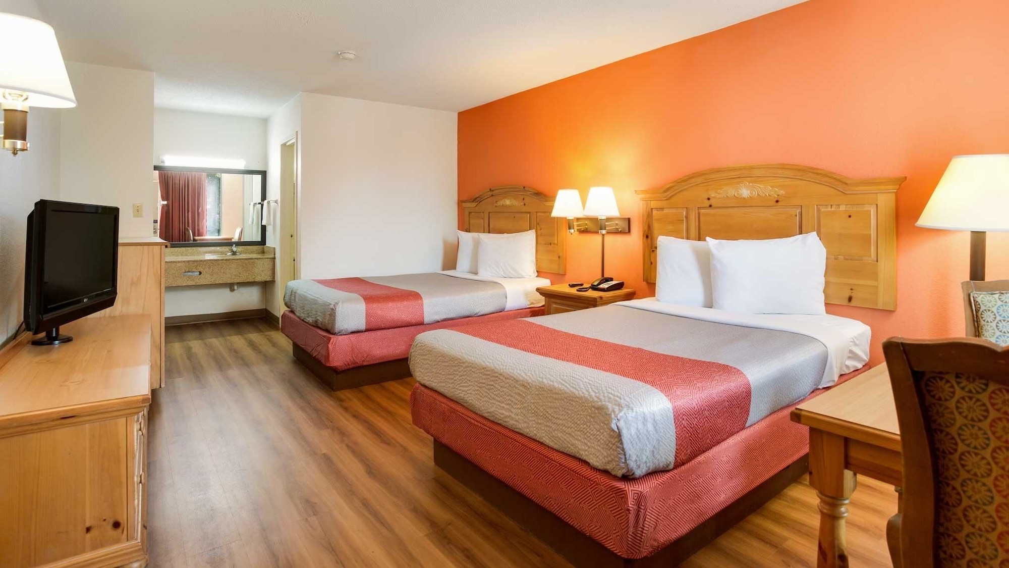 Deluxe, 2 Double Beds