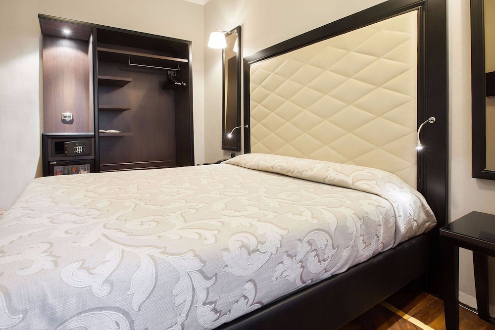 ECONOMY, DOUBLE BED