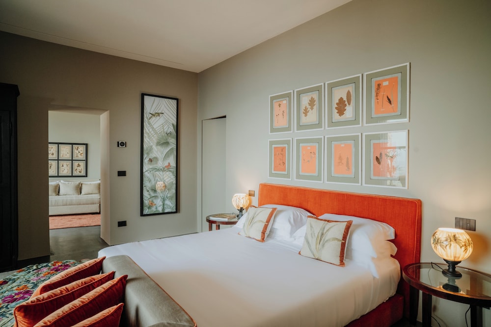 Prestige, Suite, 1 King and 1 Single Beds, Mini Pool