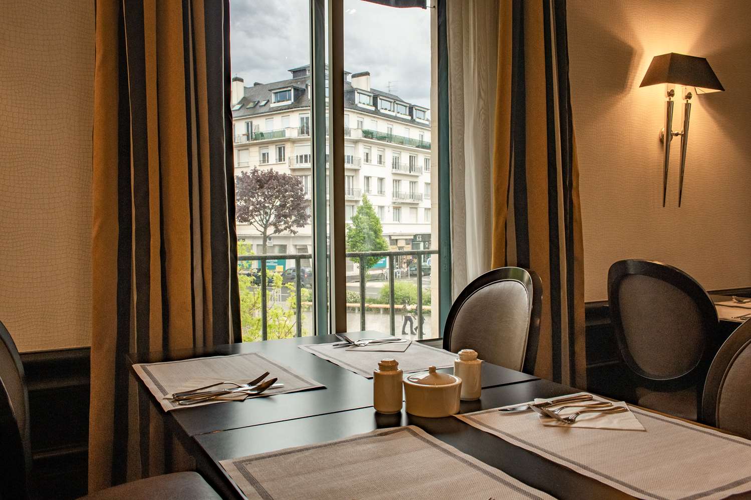 Best Western Plus Le Moderne 42/51