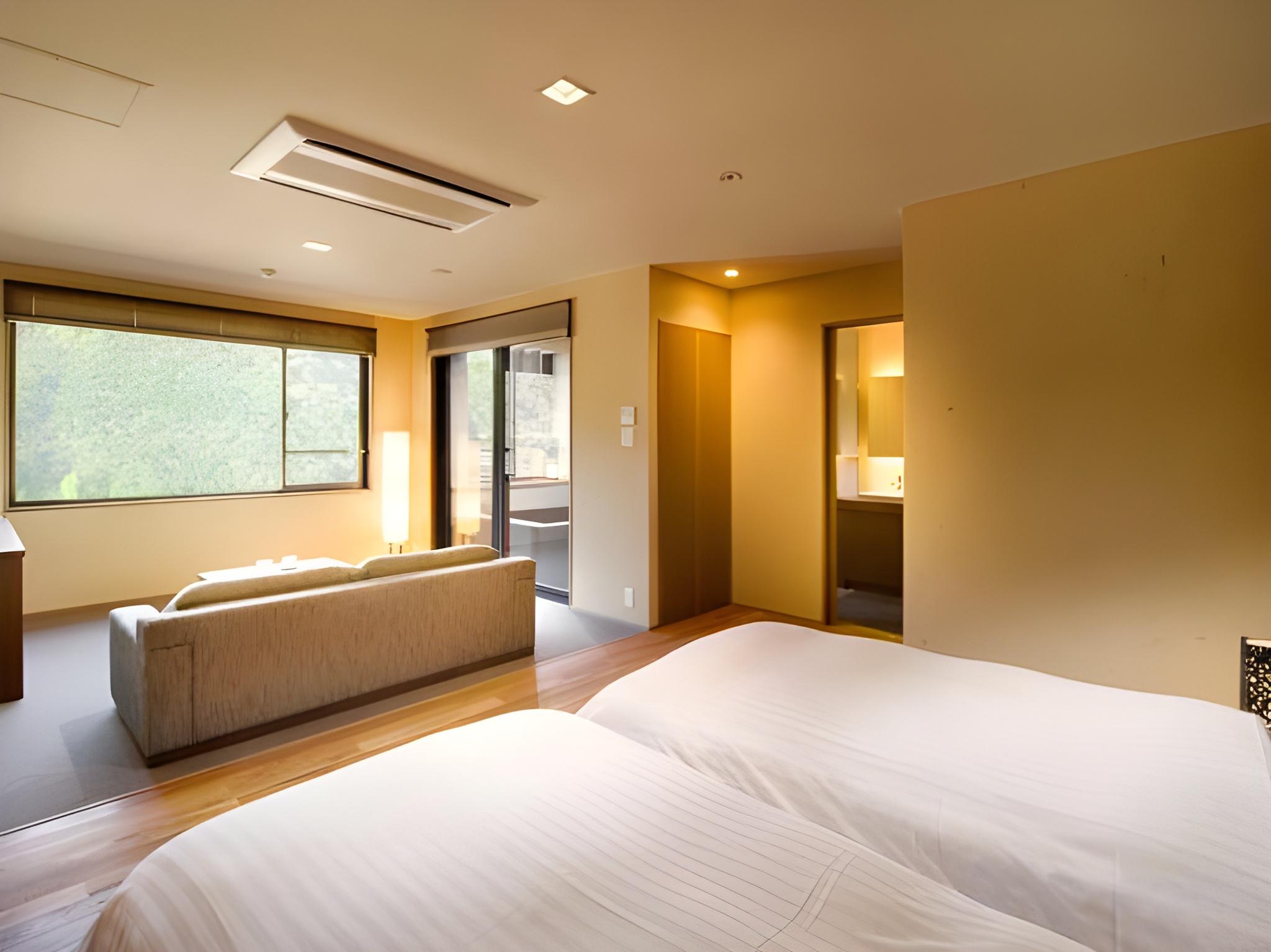 Room, Twin Beds, Outdoor Bath