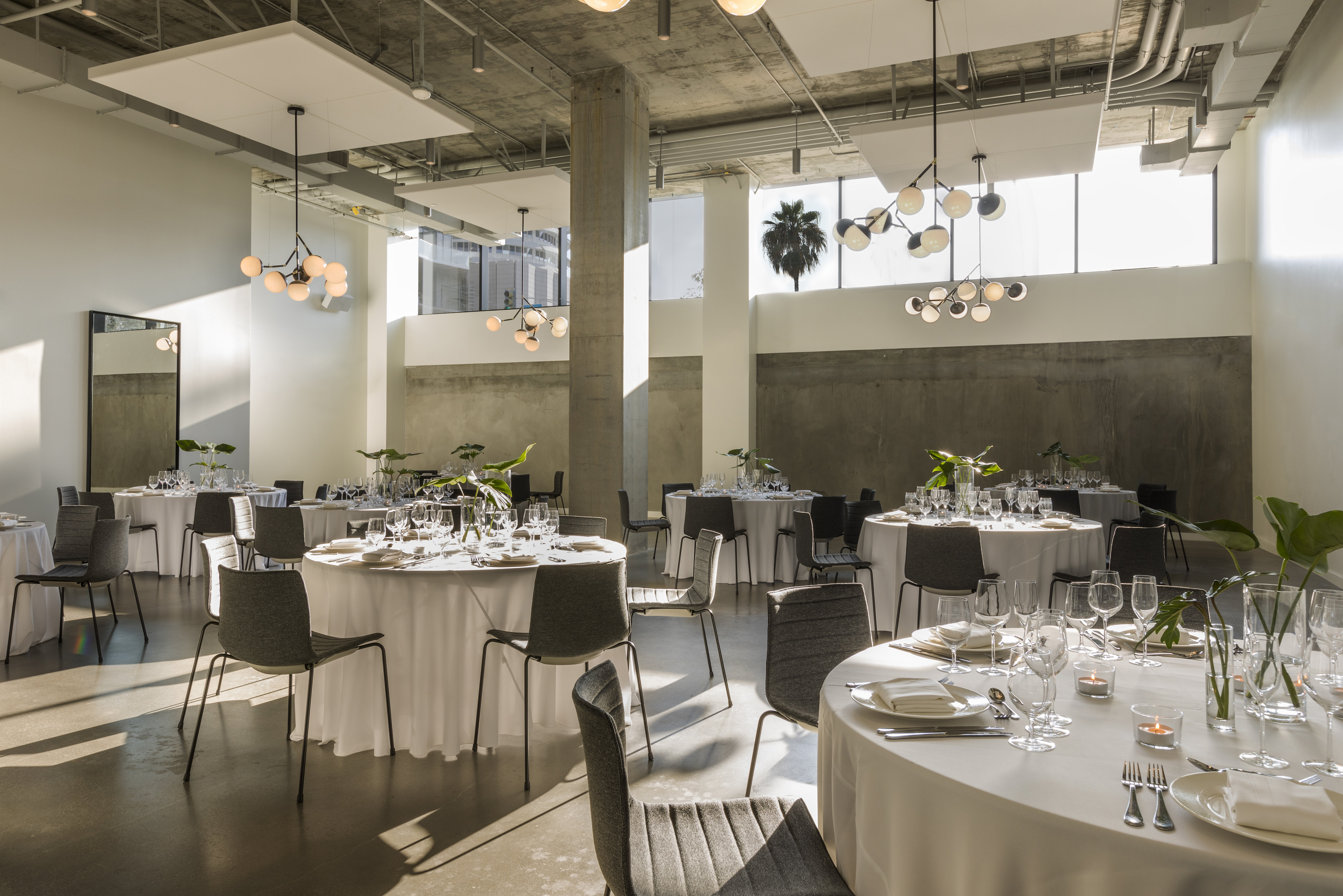 KIMPTON EVERLY HOTEL 52/80