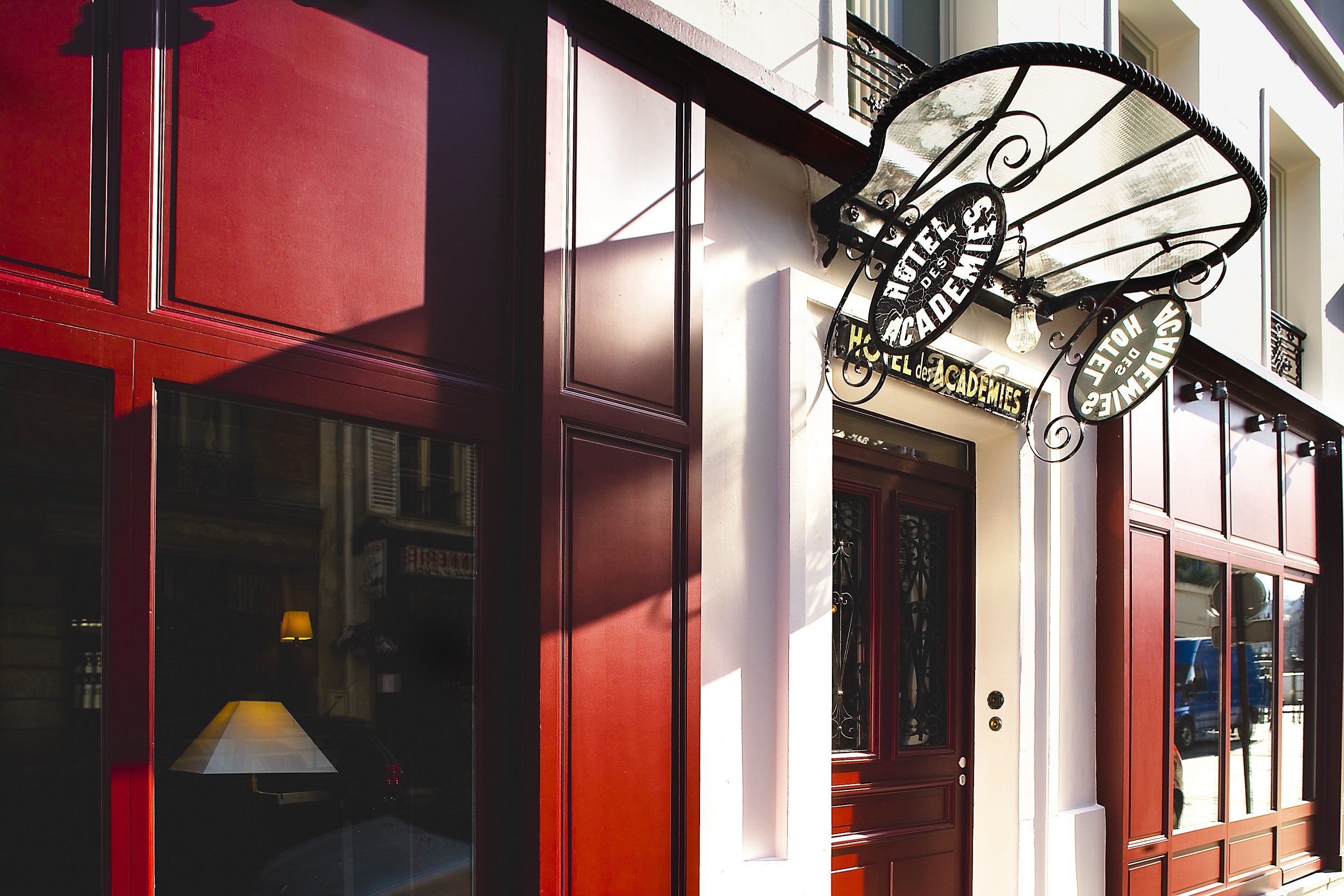 Academies et des Arts in PARIS