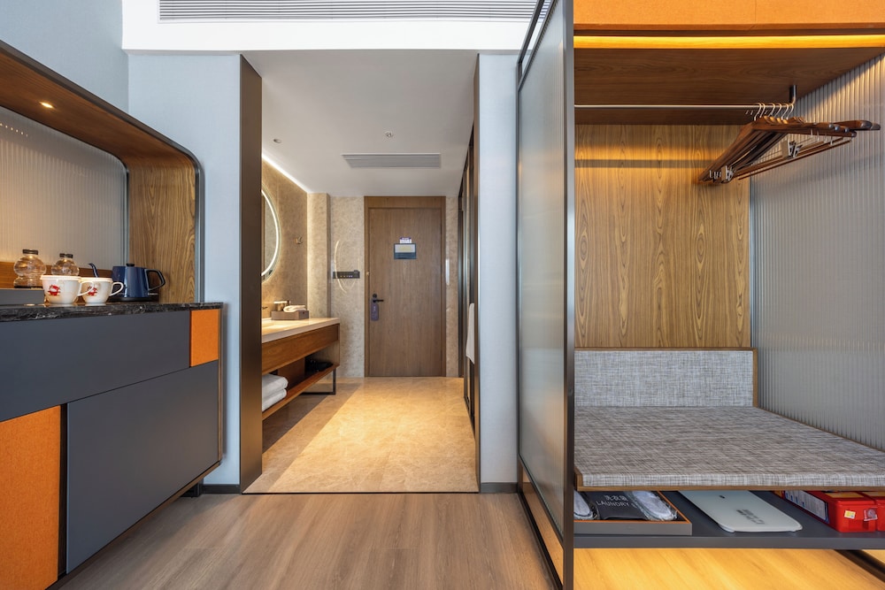 UrCove by HYATT Guangzhou Huadu Baiyun International Airport 18/72