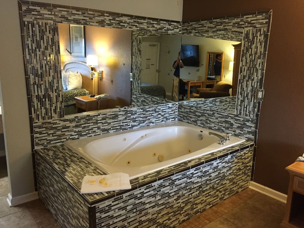 Days Inn by Wyndham New Braunfels 21/33