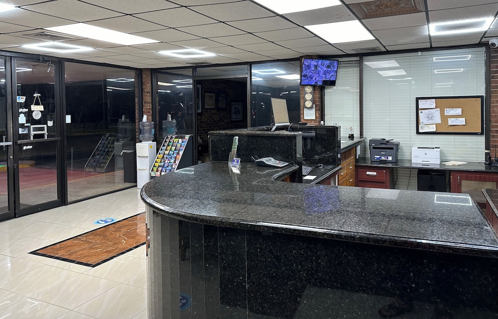 Stay Inn and Suites 49/76