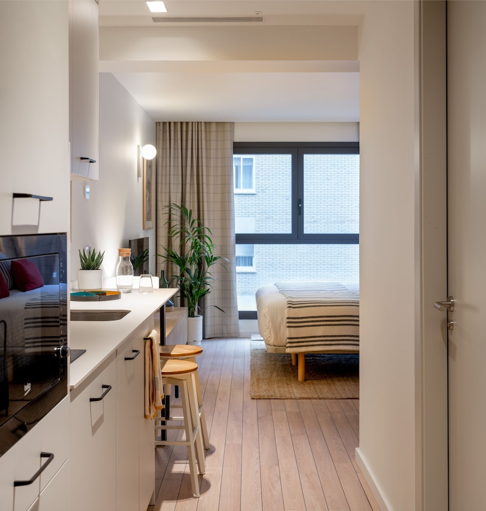 Aparthotel Libere Vitoria 64/65