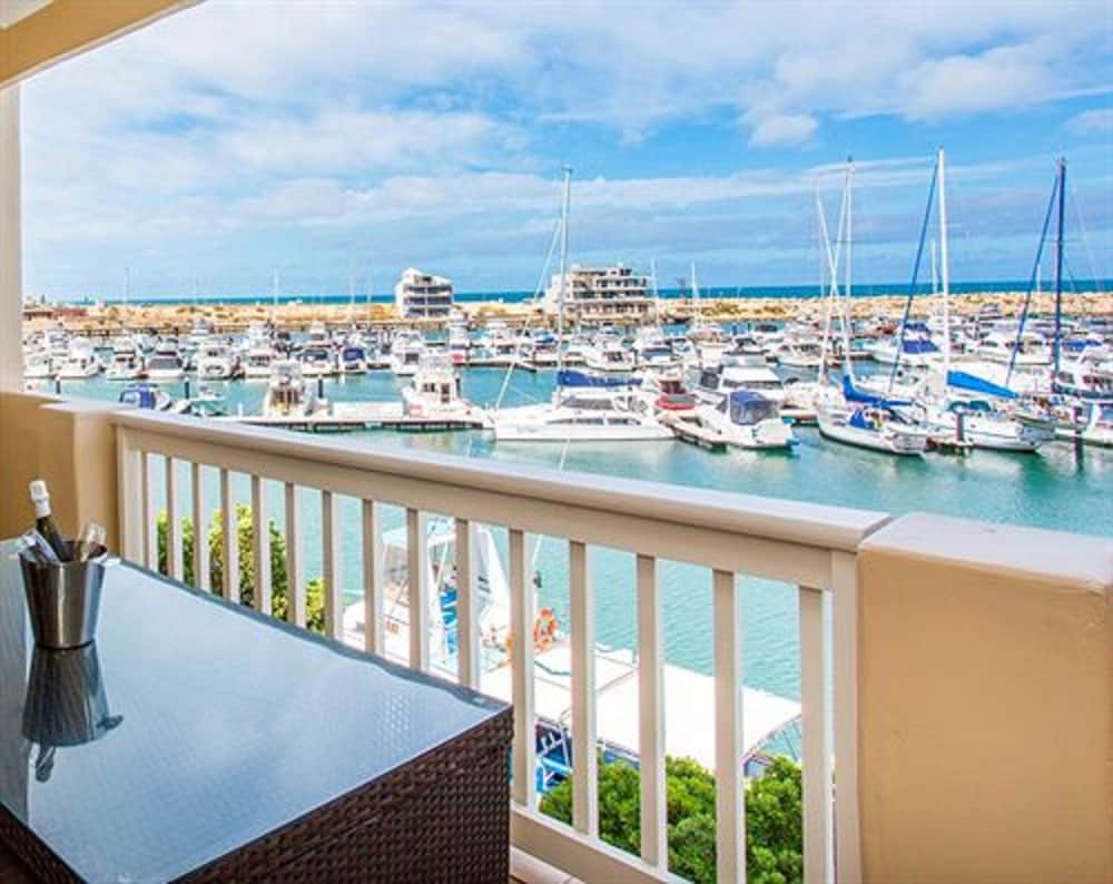 Mindarie Marina 42/49