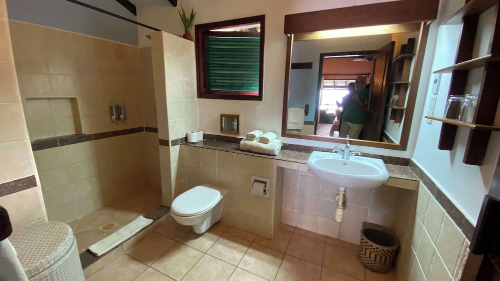 Neptune Palm Beach Boutique Resort & Spa 50/50